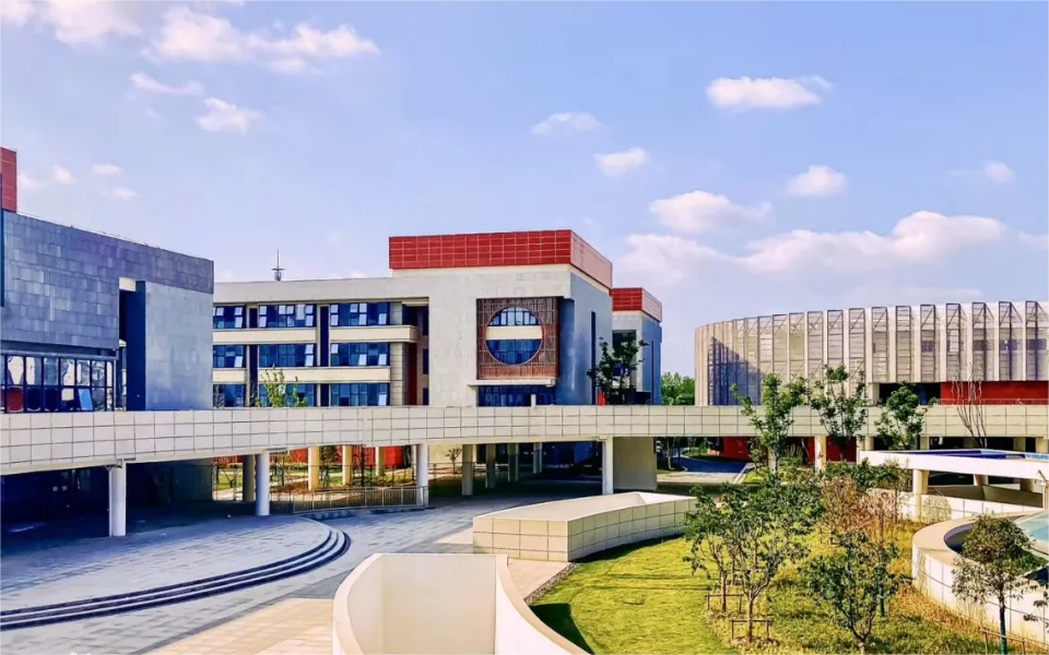 南京外国语学校仙林分校宿迁学校